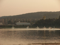 Фонтаны на озере Кашкадан